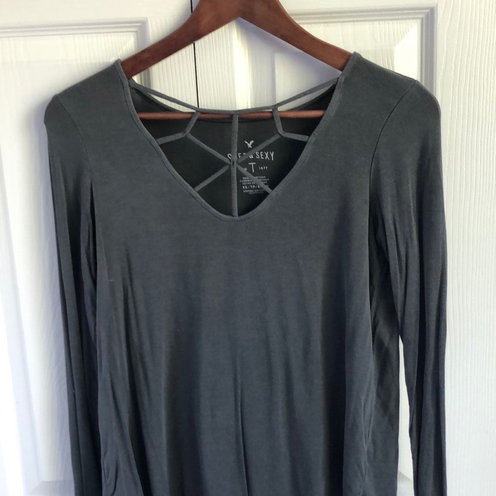 Soft and sexy grey long sleeve with trendy web